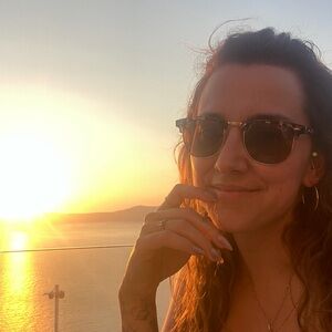 Meet your Posher, Emily